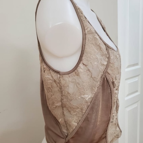 Victoria’s Secret Beige Lace Camisole Sz XL - Picture 4 of 4